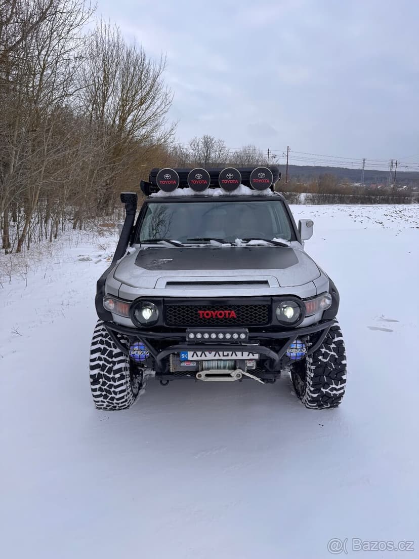 Toyota Fj Cruiser TOP STAV