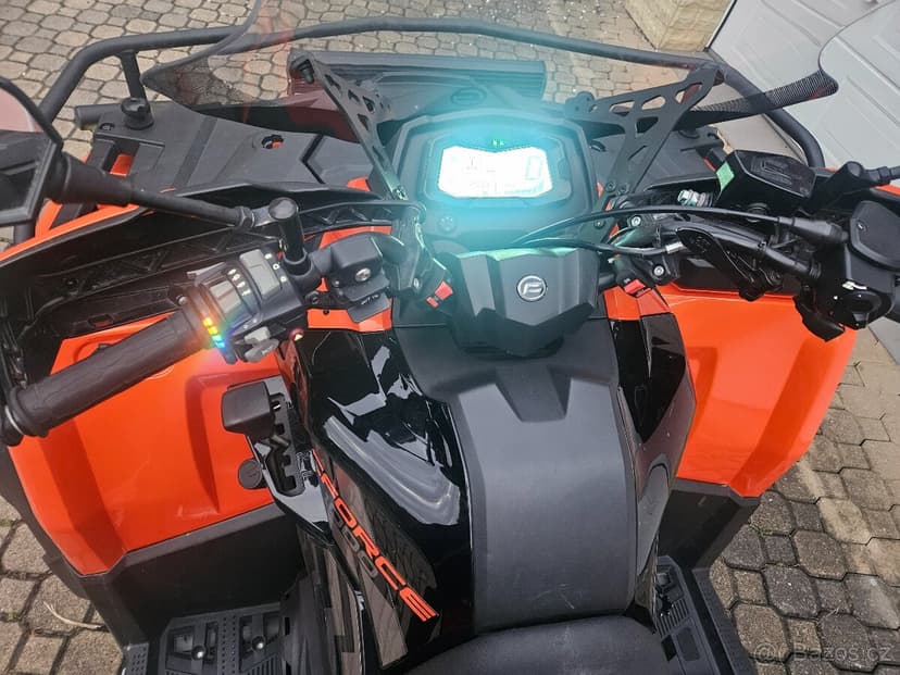 Cf moto gladiator 1000
