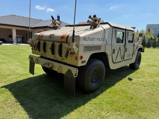 HMMWV1151M TURBO  SLANTBACK st.věž, částečně "neprůstřelný