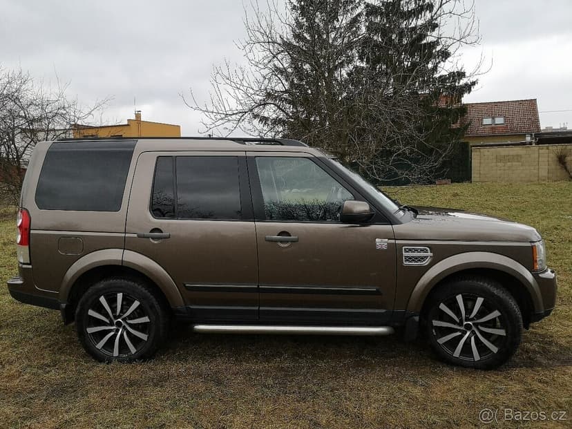 LAND ROVER DISCOVERY IV HSE 3.0TD 185KW 2.MAJITEL ČR DPH