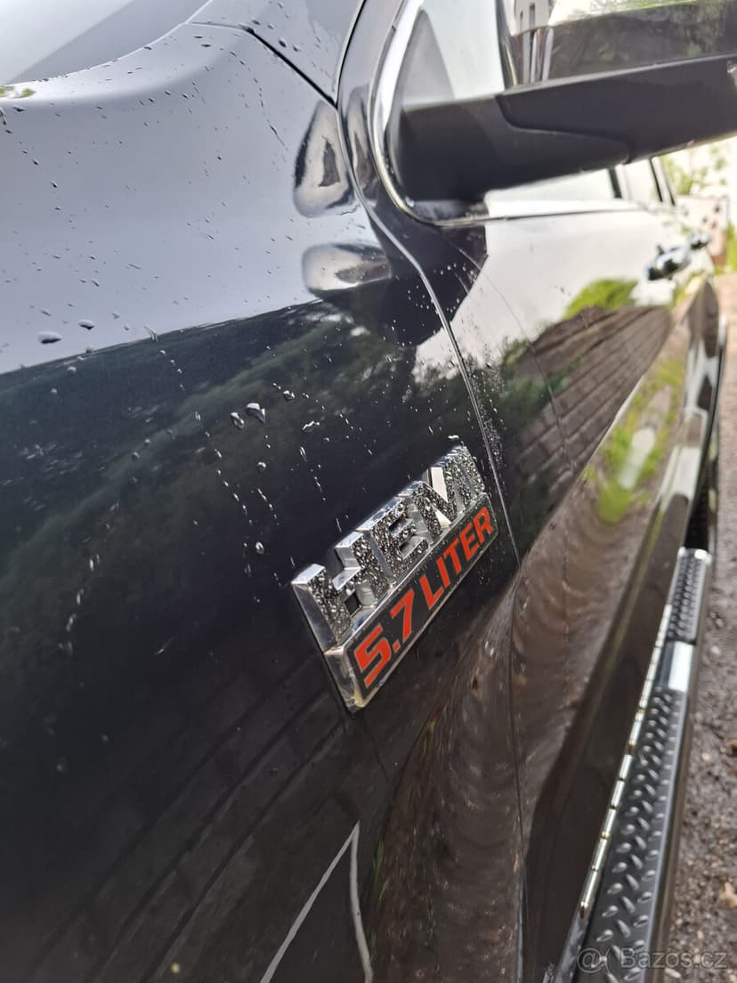 Jeep Grand Cherokee 5.7 hemi + LPG odpočet DPH