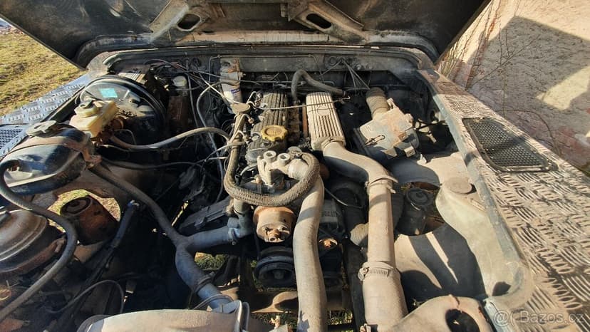 Land Rover Defender 90