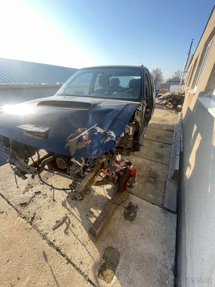 Isuzu D-Max (dily,celek)