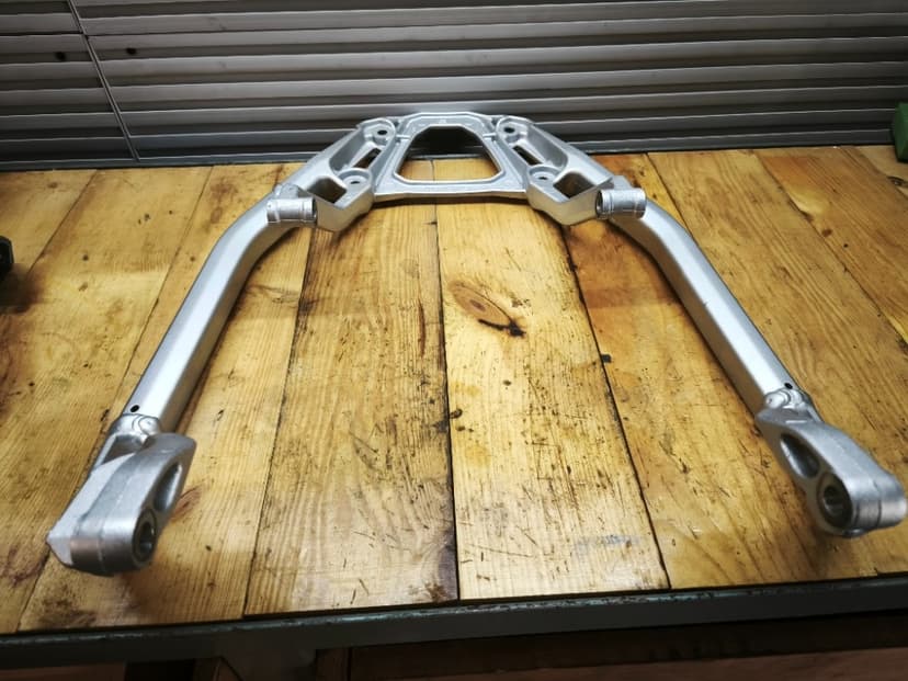 Honda CRF 1100  držák kufru