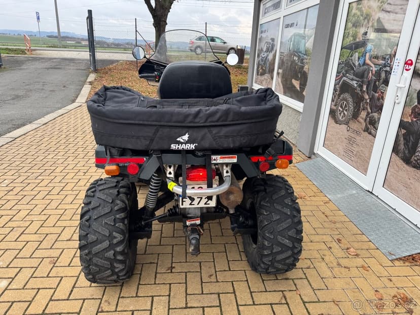 Can-Am Outlander Max 400 ojetá, bazarová čtyřkolka