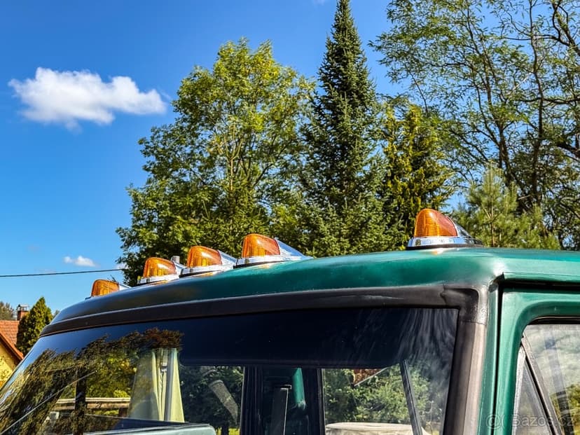 Ford F-150 1979 / 4x4 / Manuál / 5.8l V8 / Klima