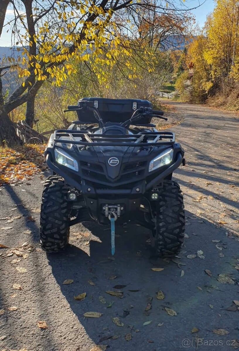 Čtyřkolka CF MOTO 450s