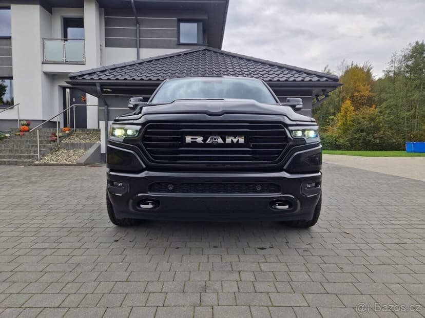 RAM 1500 LIMITED 2020 NEBOURANÝ