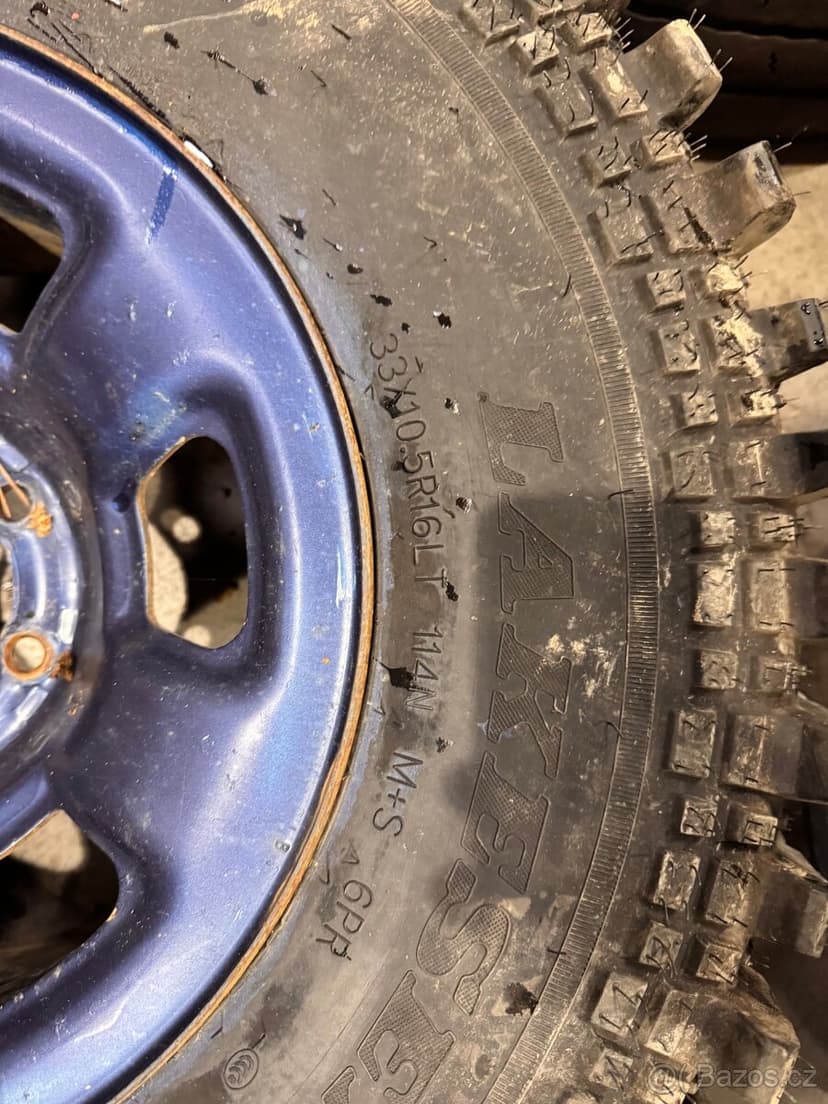 5x offroad pneu na disku Nissan 6x 139,7 285/76/16