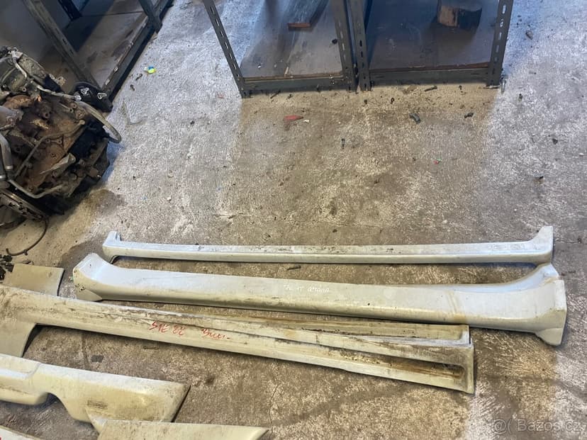 Prodám laminátové spoilery na různé druhy aut