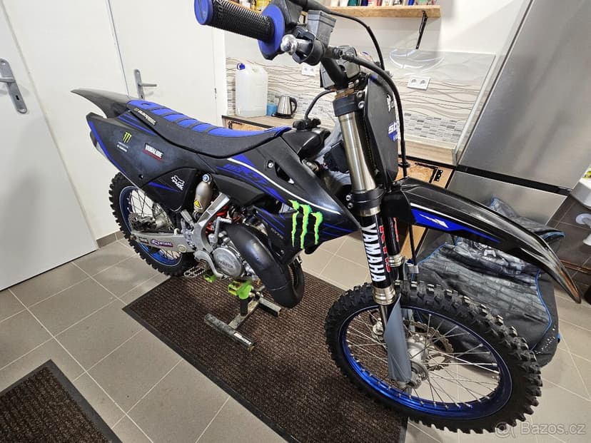 Yamaha YZ 125 - Motokros