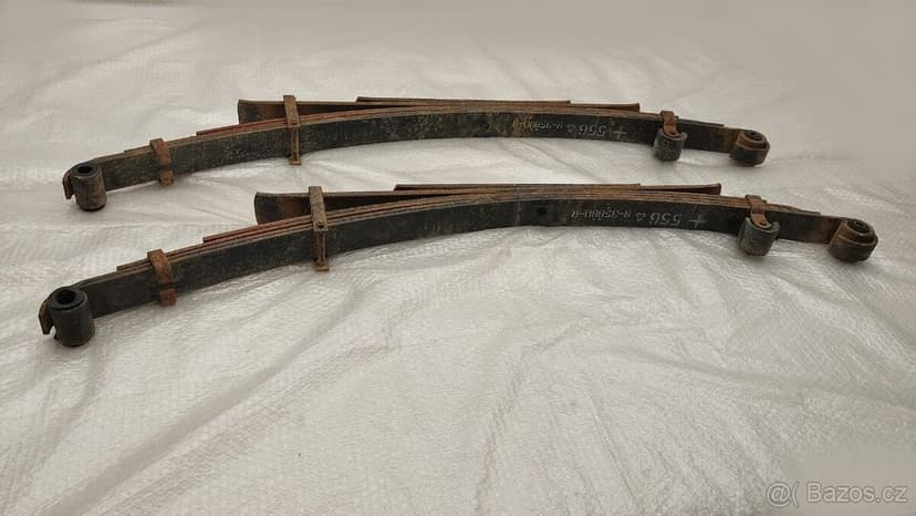 Toyota Hilux – Listová pera