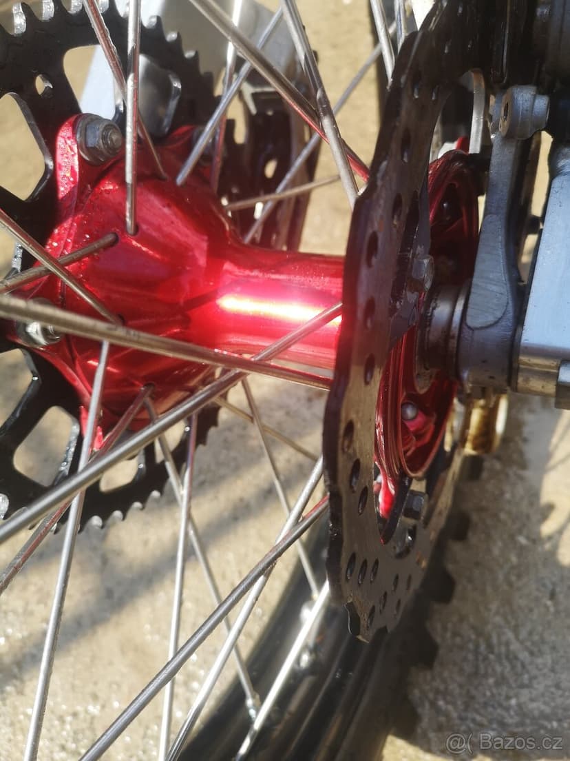 Honda CRF 450R, r.v. 2008, sada kol.