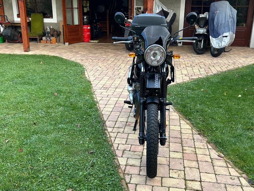 Royal Entfield Himalayan 411