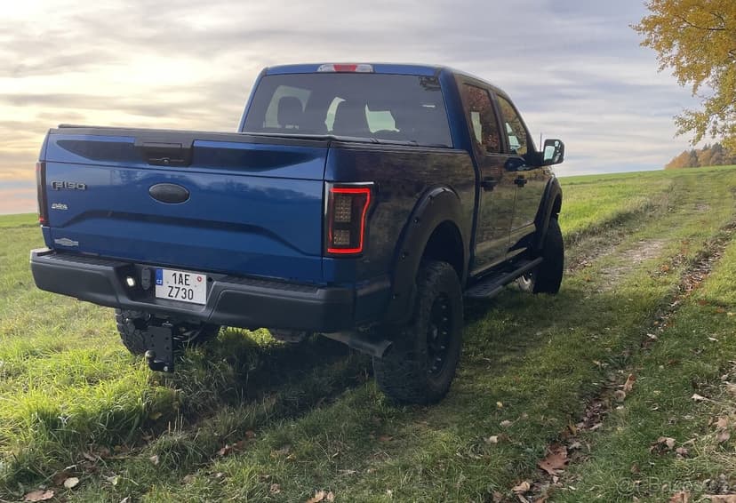 Ford F-150 Supercrew lift