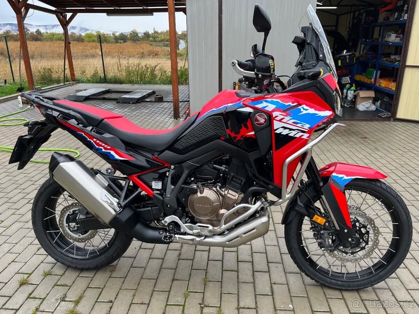 Honda Africa Twin 1100 3/2024 najeto 6050 km