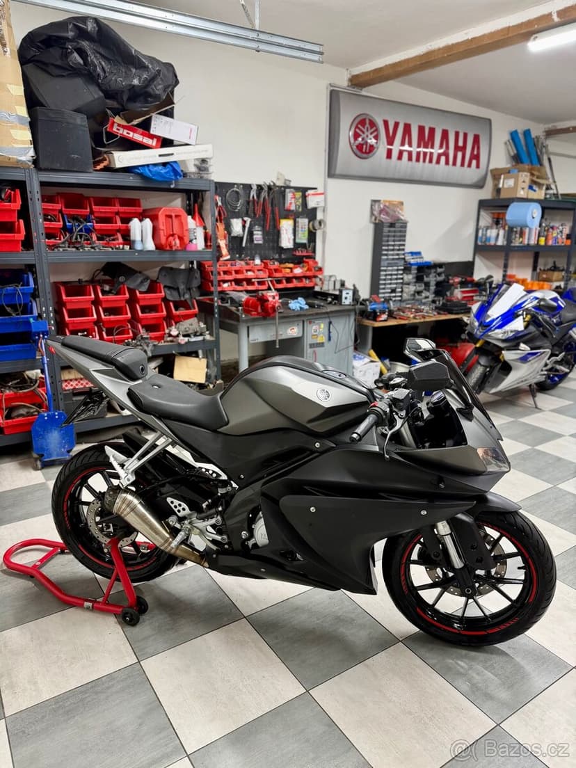 Yamaha YZF-R125 2014 32000KM TOP STAV ZÁRUKA