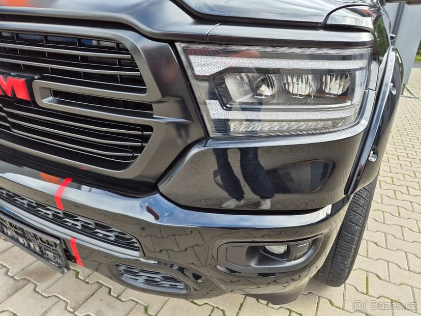 DODGE RAM 1500 5,7 HEMI 2022  44 000 km