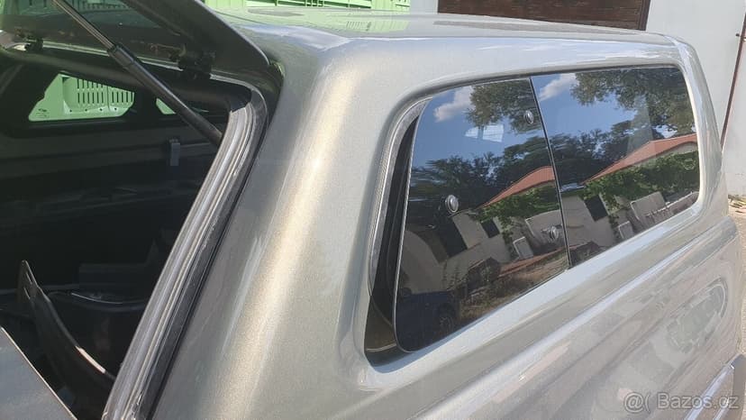 TOYOTA HILUX hardtop