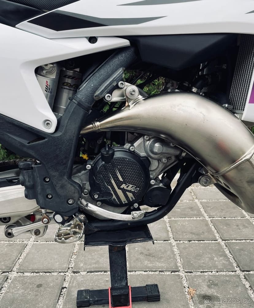 KTM SX 125 rok 2024 najeto 61mth, pérování D.C. Suspension