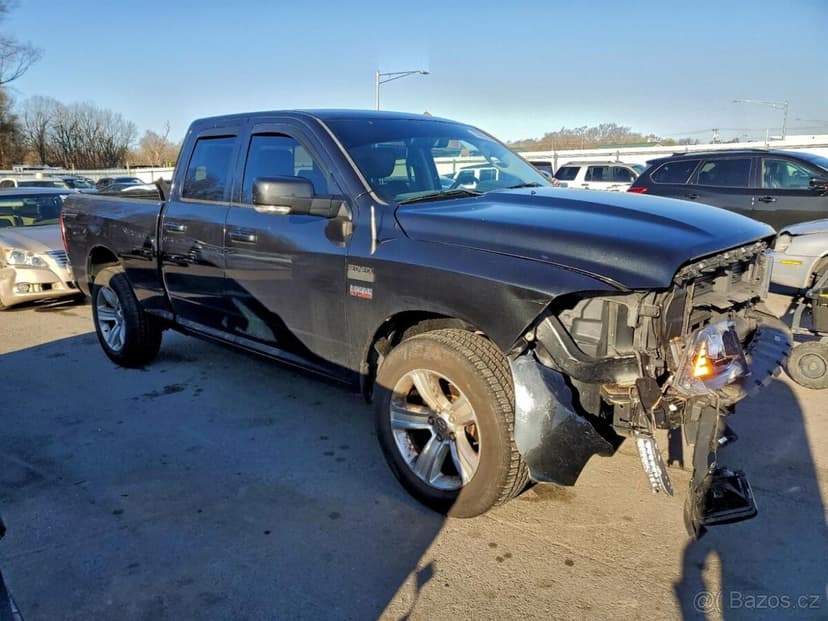 Dodge RAM 1500 SPORT 5.7 v8 2016 4x4 123tis mil