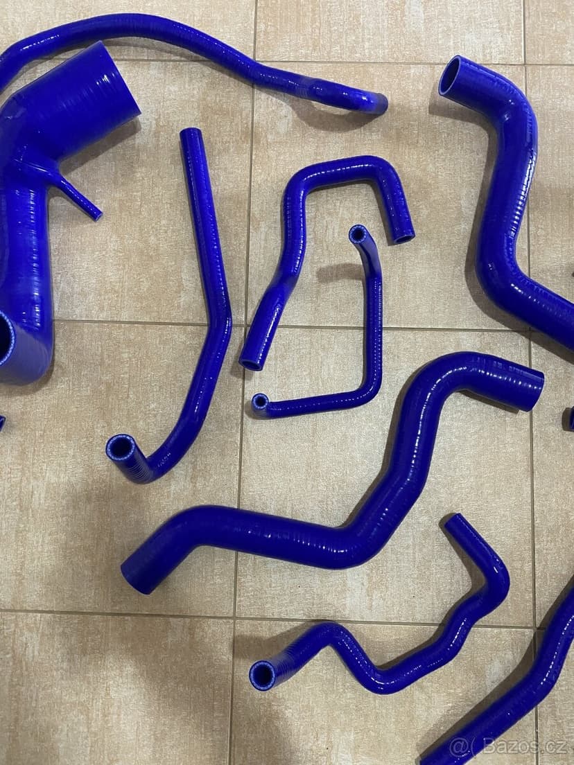 NISSAN PATROL Y61 3.0 - SILIKONOVÉ HADICE VODY + TURBA