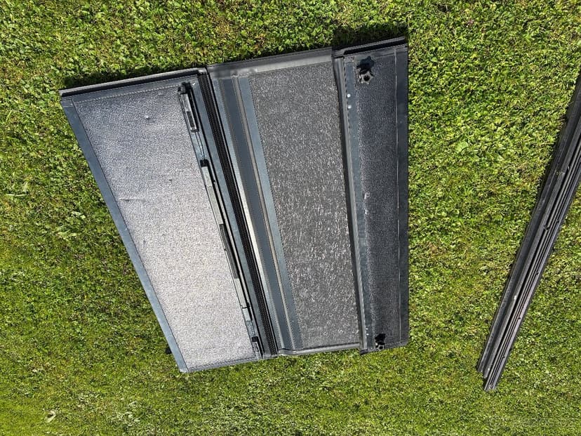 BakFlip F1  -RAM1500 Rambox