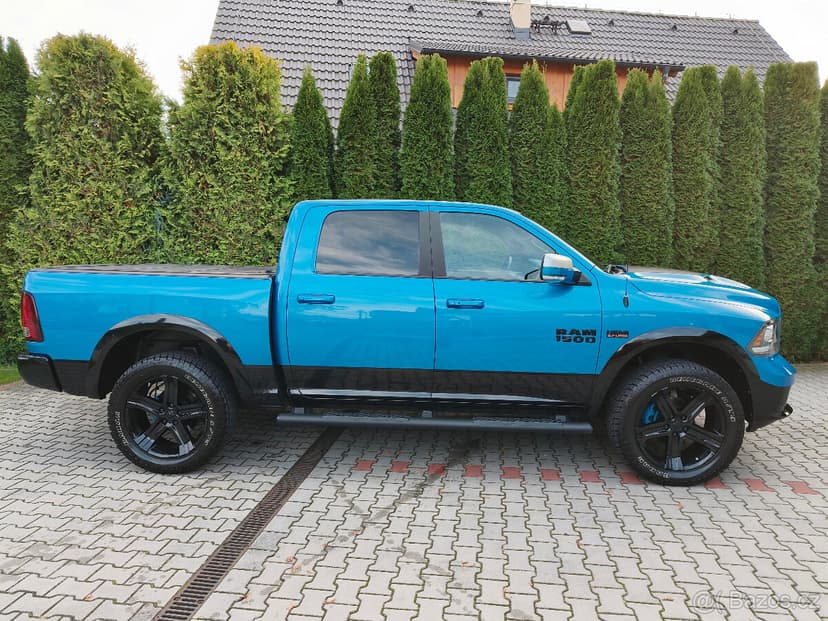 DODGE RAM 1500 HYDRO BLUE EDITION
