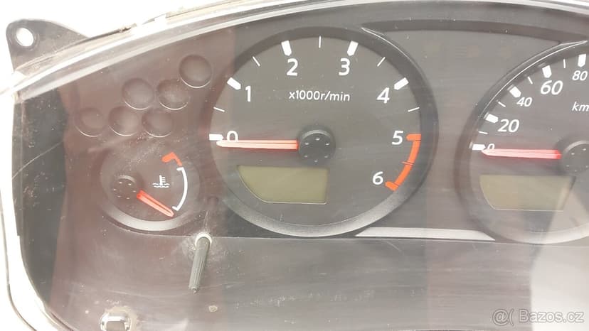 Nissan Navara D40 -  Budíky tachometr VP5NFF10849