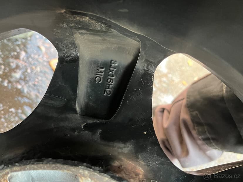 toyota hilux kola dotz