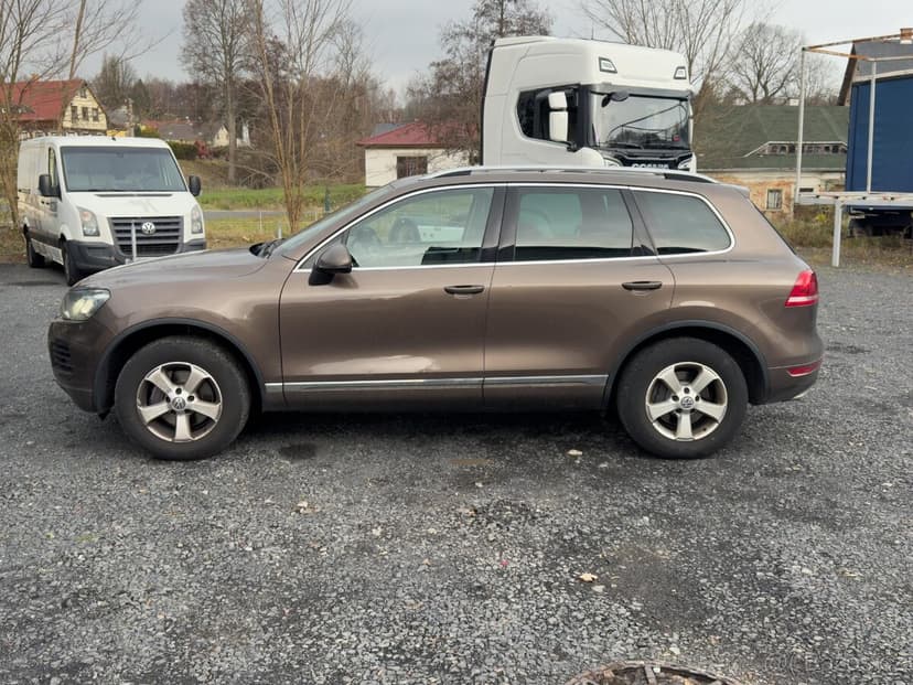 Volkswagen Touareg, 3.0 V6, highline, vzduch, pano