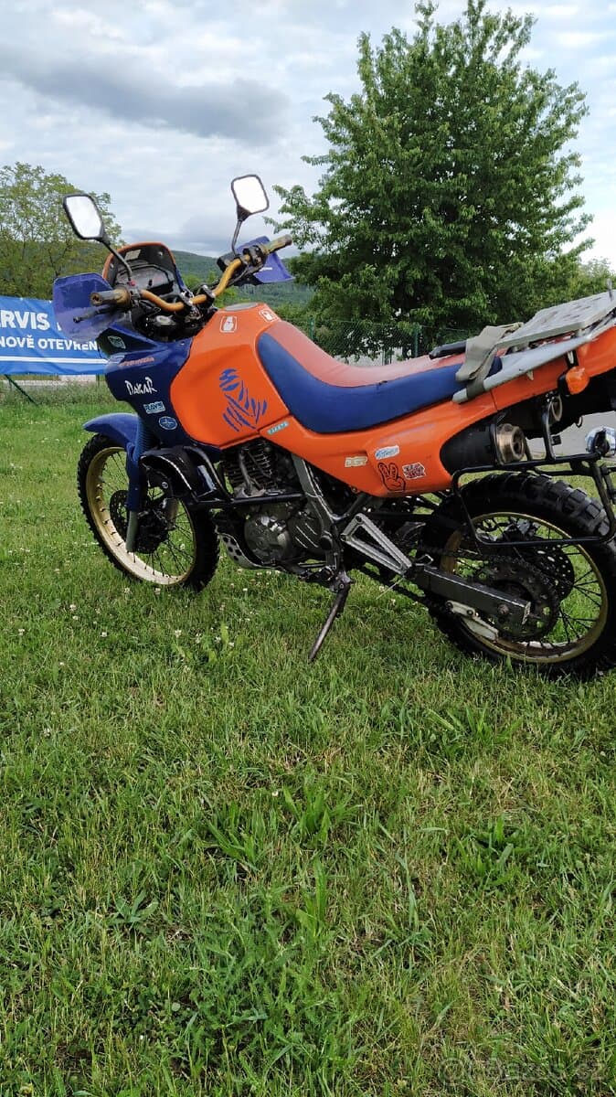 Honda nx 650 dominator