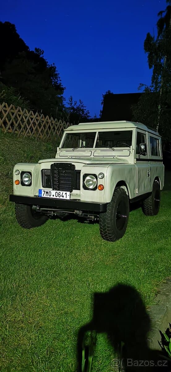 Land Rover series 3