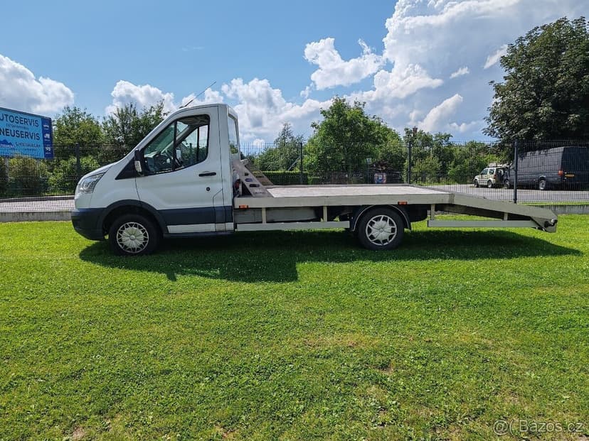 Ford Transit 2.2TDci odtahový speciál odpočet  DPH