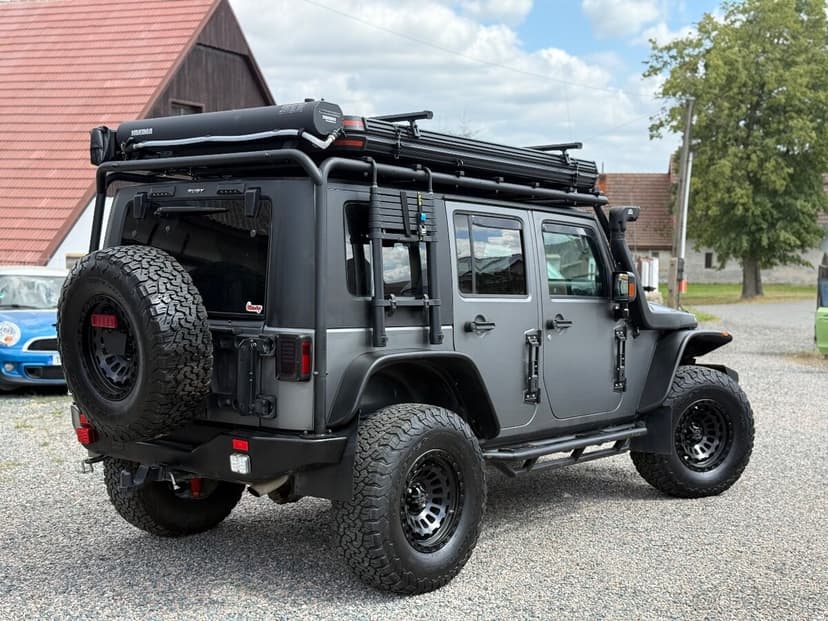 Jeep Wrangler Unlimited 2.8CRDI / FULL SPEC EXPEDICE / STAN