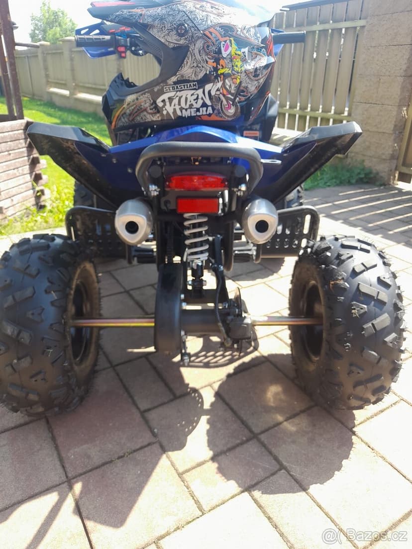 Dětská čtyřkolka