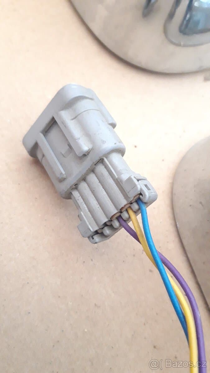 Nissan Navara D22 –  Zrcátka chrom