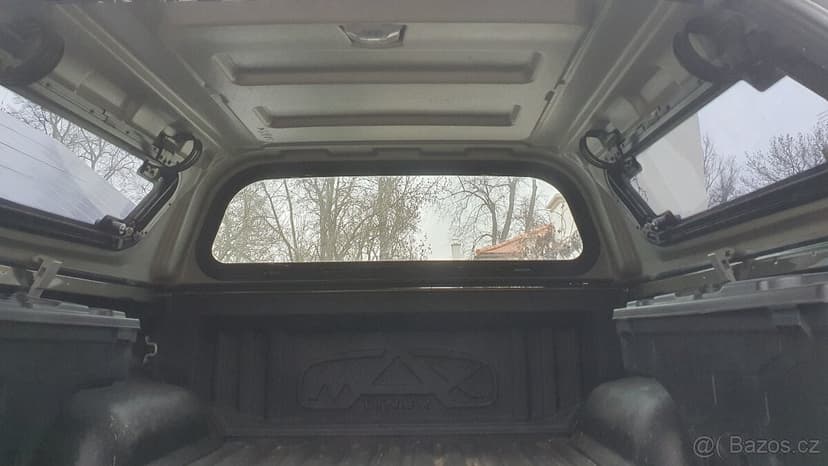 TOYOTA HILUX hardtop