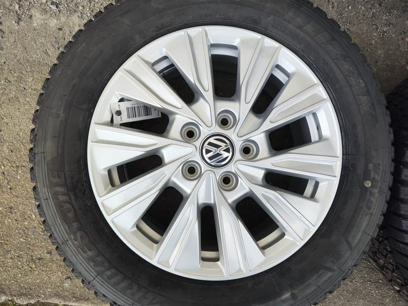 17"zimní alu sada Dundrod 5x120 origo VW T7 Multivan Bulli