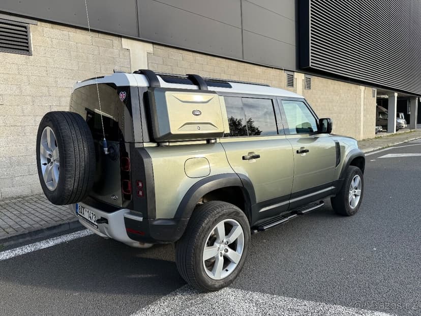 Land Rover Defender 110 3,0D 250 MHEV AWD Offroad paket