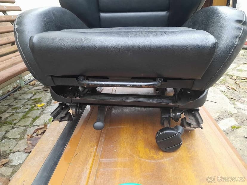 Sedák- FORD Sierra Cosworth