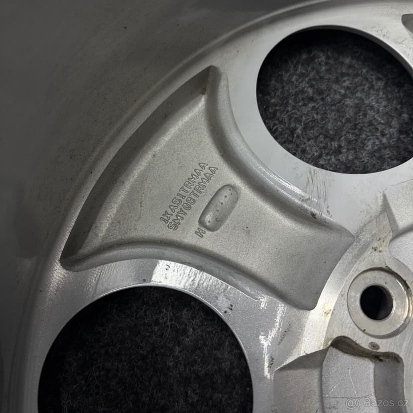 1x 5x127 18” JEEP WRANGLER