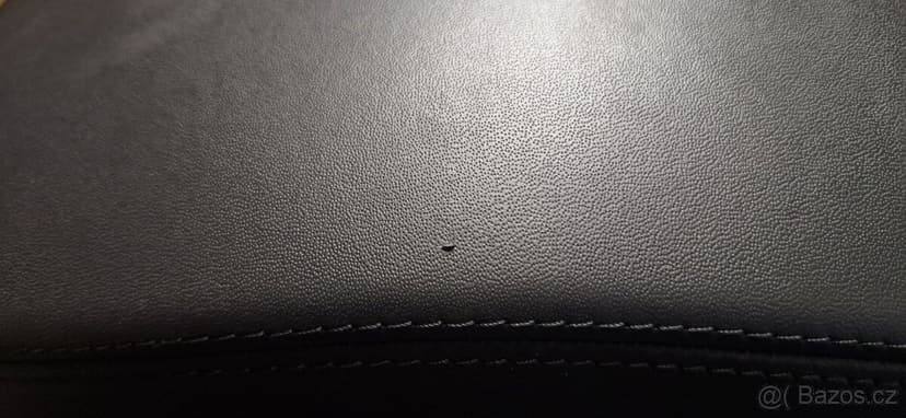 Loketni operka land rover defender L663