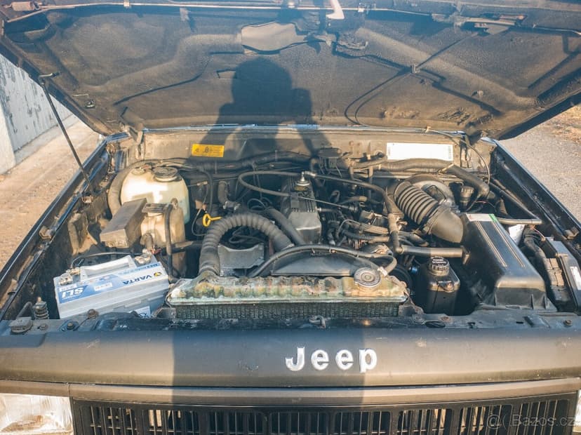 Jeep Cherokee XJ 2.5i 4x4