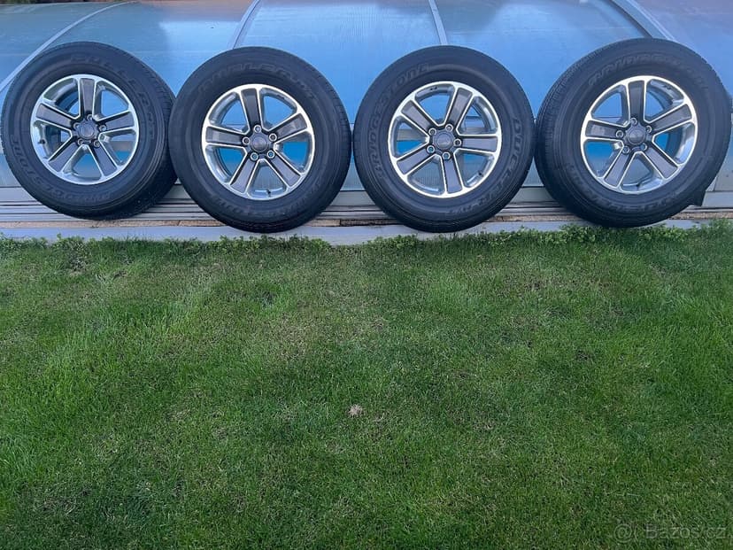 Nové kola Jeep Wrangler 255/70R18 113T Prodám kola Je