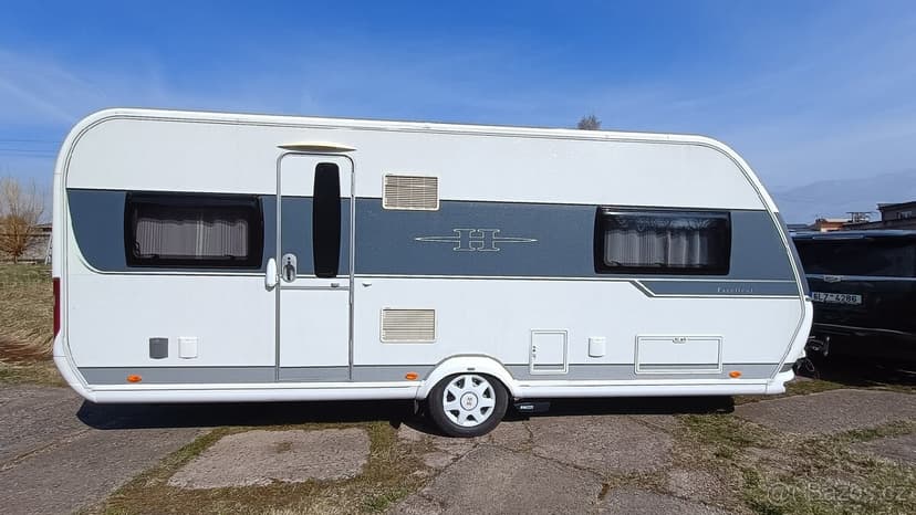 Hobby 560 Excelent, 2x předstan, MOVER, nosič kol