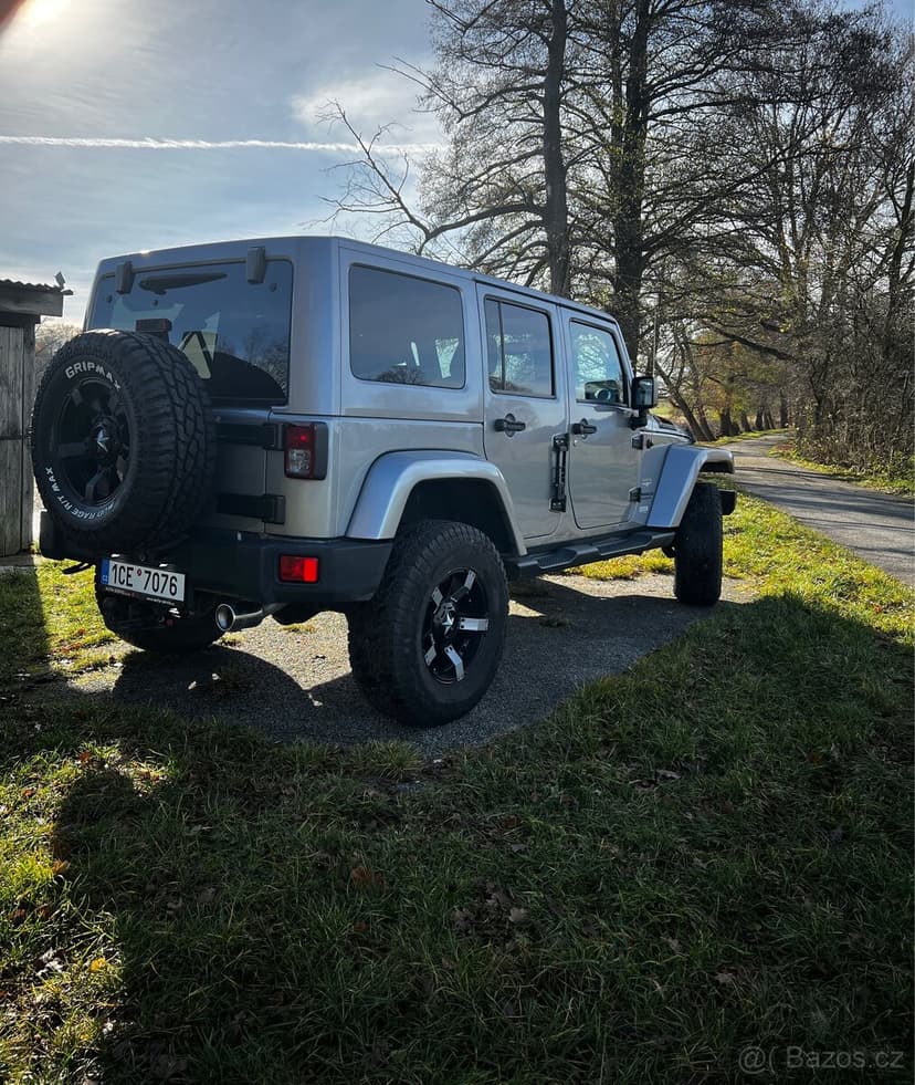 Jeep Wrangler SAHARA 2.8 nafta, 2015