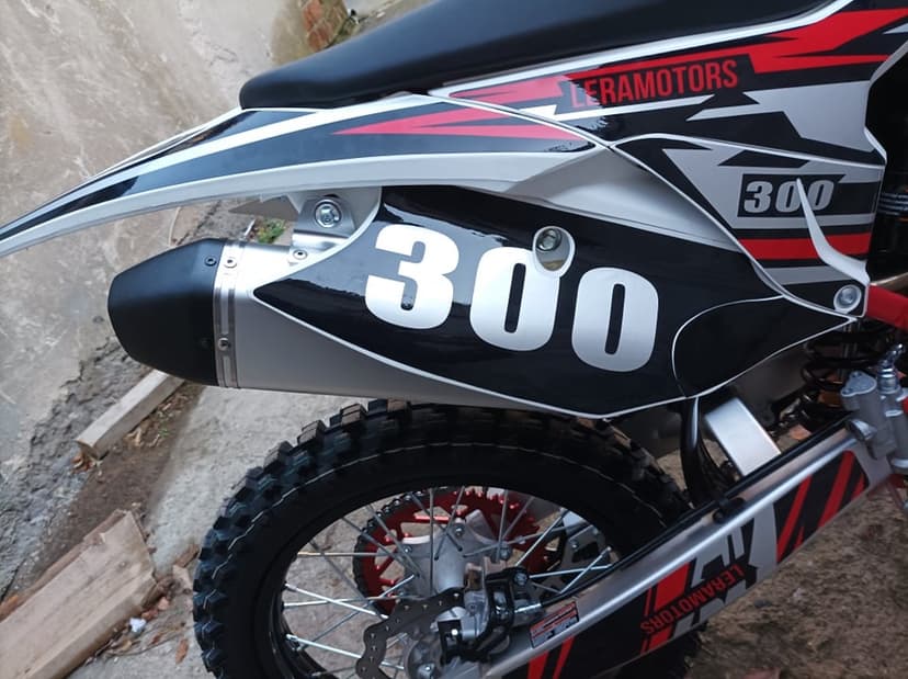 Leramotors Killer PRO 300cc H2O 21/18 – červená