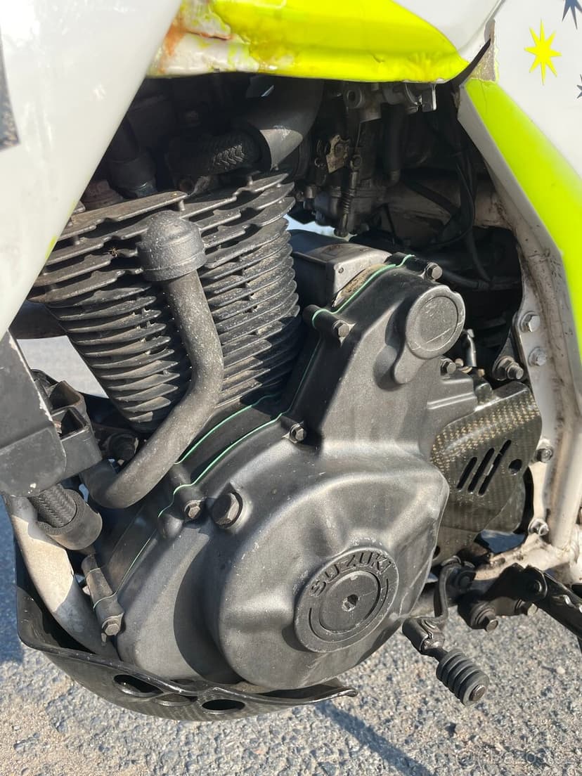 Suzuki DR 650 SUPERMOTO A2, 34kw v TP