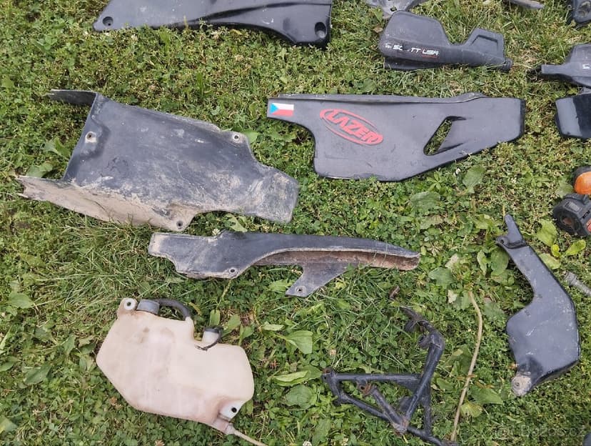 Díly Aprilia Pegaso 125